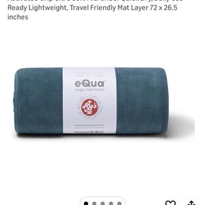 manduka blue yoga towel with sweat-activated grip